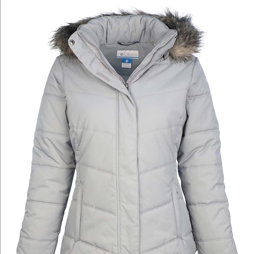 Columbia Women's Simply Snowy II Jacket (Small)